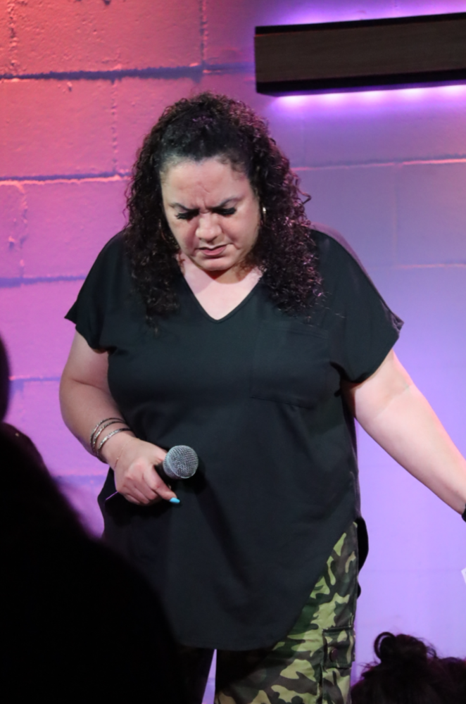 Pastor Gladys Quiles worshiping